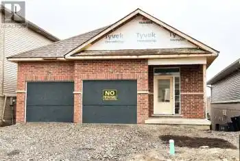 18 Veterans Rd, Otonabee-South Monaghan, Ontario K9J 0K2, 3 Bedrooms Bedrooms, 7 Rooms Rooms,3 BathroomsBathrooms,All Houses,Sold,Veterans,X11903177