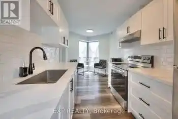 300 Keats Way Unit# 101, Waterloo, Ontario N2L 6E6, 2 Bedrooms Bedrooms, 8 Rooms Rooms,2 BathroomsBathrooms,Condo,Sold,Keats,X11427252