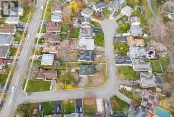1480 Clinton Crt, Burlington, Ontario L7M 1N2, 4 Bedrooms Bedrooms, 9 Rooms Rooms,2 BathroomsBathrooms,All Houses,Rented,Clinton,W11442266