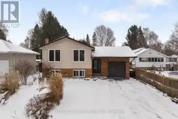 255 Huron St, Clearview, Ontario L0M 1S0, 3 Bedrooms Bedrooms, 12 Rooms Rooms,2 BathroomsBathrooms,All Houses,Sold,Huron,S11914645