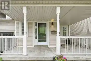 3 Howling Cres, Ajax, Ontario L1S 7N7, 3 Bedrooms Bedrooms, 6 Rooms Rooms,3 BathroomsBathrooms,All Houses,Rented,Howling,E11916398