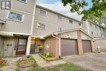 51 Paulander Dr Unit# 46, Kitchener, Ontario N2M 5E5, 3 Bedrooms Bedrooms, 7 Rooms Rooms,1 BathroomBathrooms,All Houses,Sold,Paulander,X11919934