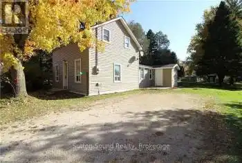 680216 Sideroad 30, Chatsworth, Ontario N0H 1R0, 3 Bedrooms Bedrooms, 9 Rooms Rooms,1 BathroomBathrooms,All Houses,Sold,Sideroad 30,X11921016