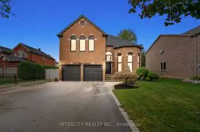 525 Binns Avenue Newmarket (Glenway Estates) Ontario L3X1T8