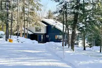 121 Charlies Lane, Greater Madawaska, Ontario K0J 1G0, 1 Bedroom Bedrooms, 6 Rooms Rooms,3 BathroomsBathrooms,All Houses,Sold,Charlies,X11925862