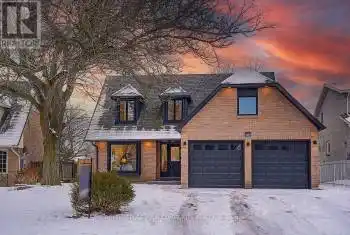 383 Erin Tr, Newmarket, Ontario L3Y 6K2, 4 Bedrooms Bedrooms, 11 Rooms Rooms,4 BathroomsBathrooms,All Houses,Sold,Erin,N11929762