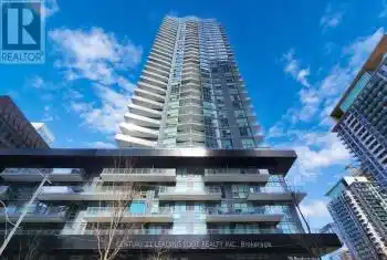 30 Roehampton Ave Unit# 3301, Toronto, Ontario M4P 0B9, 2 Bedrooms Bedrooms, 6 Rooms Rooms,2 BathroomsBathrooms,Condo,Rented,Roehampton,27819341