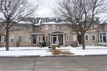 42 Baffin Crt, Richmond Hill, Ontario L4B 4J7, 2 Bedrooms Bedrooms, 6 Rooms Rooms,3 BathroomsBathrooms,All Houses,Sold,Baffin,N11931917