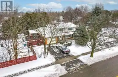 18 Rickson Avenue Guelph (Hanlon Creek) Ontario N1G2Y1