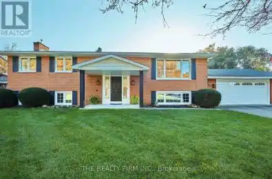 8761 Franklin Street Lambton Shores Ontario N0N1J7