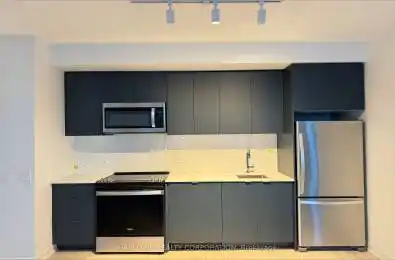 1606 Charles St Unit# PH1803 Whitby Ontario L1N 0P1