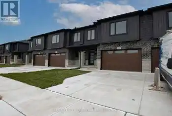 589 REGENT St, Strathroy-Caradoc, Ontario N0L 1W0, 3 Bedrooms Bedrooms, 11 Rooms Rooms,3 BathroomsBathrooms,All Houses,Sold,REGENT,X11919237