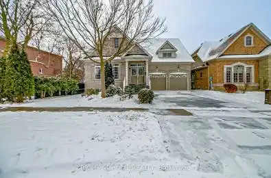 598 Foxcroft Boulevard Newmarket (Stonehaven-Wyndham) Ontario L3X3L5