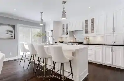 1159 Falgarwood Drive Oakville (1005 - FA Falgarwood) Ontario L6H2L4