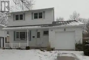 1526 Randy Rd, Sarnia, Ontario N7S 3N4, 4 Bedrooms Bedrooms, 8 Rooms Rooms,3 BathroomsBathrooms,All Houses,Sold,Randy,X11944808