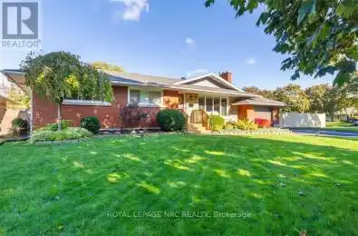 21 Costen Boulevard St. Catharines (442 - Vine/Linwell) Ontario L2M1W8