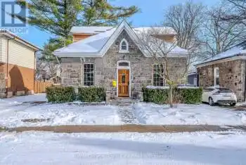 7 YORK Pl, Cambridge, Ontario N1R 3P6, 2 Bedrooms Bedrooms, 8 Rooms Rooms,2 BathroomsBathrooms,All Houses,Sold,YORK,X11945547