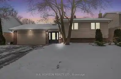 15 Glenview Dr Aurora Ontario L4G 2G7