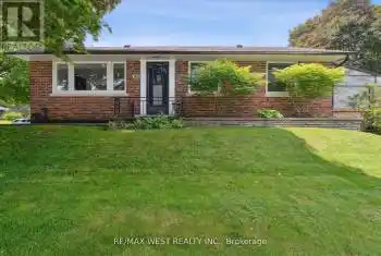 308 Donlin Ave, Newmarket, Ontario L3Y 4T6, 3 Bedrooms Bedrooms, 6 Rooms Rooms,3 BathroomsBathrooms,All Houses,Sold,Donlin,N11946847