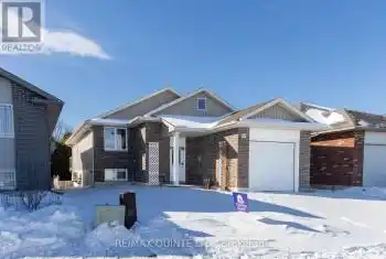 110 Greenhill Lane Unit# B, Belleville, Ontario K8N 4Y4, 2 Bedrooms Bedrooms, 5 Rooms Rooms,1 BathroomBathrooms,All Houses,Rented,Greenhill,X11947059