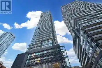 39 Roehampton Ave Unit# 506, Toronto, Ontario M4P 1P9, 2 Bedrooms Bedrooms, 5 Rooms Rooms,2 BathroomsBathrooms,Condo,Sold,Roehampton,C11947562
