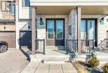 451 Elyse Crt, Aurora, Ontario L4G 2C9, 3 Bedrooms Bedrooms, 4 Rooms Rooms,3 BathroomsBathrooms,All Houses,Rented,Elyse,N11947733