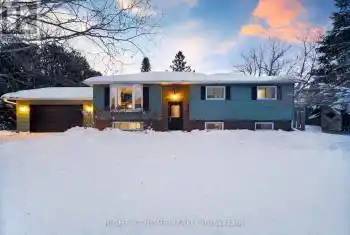 12 Preston St, Oro-Medonte, Ontario L0K 2G0, 3 Bedrooms Bedrooms, 9 Rooms Rooms,2 BathroomsBathrooms,All Houses,Sold,Preston,S11948031