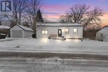 33 St Andrew St, North Dumfries, Ontario N0B 1E0, 2 Bedrooms Bedrooms, 8 Rooms Rooms,1 BathroomBathrooms,All Houses,Sold,St Andrew,X11948309