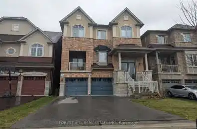 11 Joseph Hartman Crescent Aurora Ontario L4G1C9