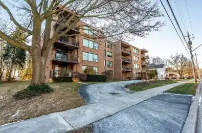 28 Robinson St Unit# 303 Grimsby Ontario L3M 3C9