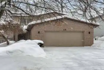 18 Carr Dr, Barrie, Ontario L4N 6N3, 3 Bedrooms Bedrooms, 6 Rooms Rooms,3 BathroomsBathrooms,All Houses,Sold,Carr,27889531