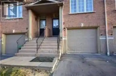 5055 Heatherleigh Avenue Unit# 7 Mississauga (East Credit) Ontario L5V