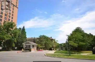 18 Sommerset Way Unit# 2207 Toronto (Willowdale East) Ontario M2N6X5