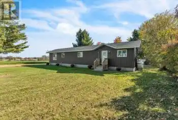 3061 Sunbury Rd, South Frontenac, Ontario K0H 1H0, 3 Bedrooms Bedrooms, 6 Rooms Rooms,1 BathroomBathrooms,Commercial,Sold,Sunbury,X11964645