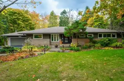 1727 Sunningdale Bend Mississauga Ontario L5J 1G1