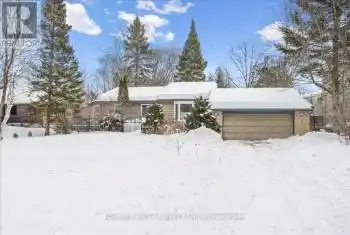 71 Pinecrest Rd, Georgina, Ontario L0E 1N0, 3 Bedrooms Bedrooms, 6 Rooms Rooms,3 BathroomsBathrooms,All Houses,Sold,Pinecrest,27903249