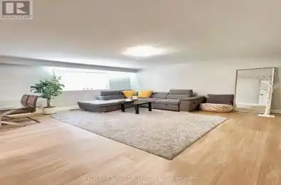 1529 Royal York Road Toronto (Humber Heights) Ontario M9P3B8