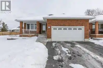 301 Bianco Crescent Peterborough (Monaghan) Ontario K9K0A4
