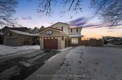 161 TWIN Crescent Hamilton (Butler) Ontario L9B0H7