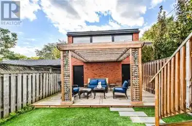 900 Manning Avenue Unit# Coach H Toronto (Annex) Ontario M6G2X4
