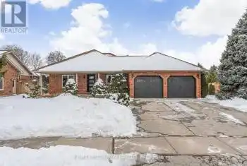 14 Farewell Cres, West Lincoln, Ontario L0R 2A0, 4 Bedrooms Bedrooms, 7 Rooms Rooms,2 BathroomsBathrooms,All Houses,Sold,Farewell,X11973553