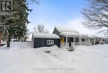 210 King St, North Perth, Ontario N0G 1B0, 3 Bedrooms Bedrooms, 10 Rooms Rooms,2 BathroomsBathrooms,All Houses,Sold,King,X11974140