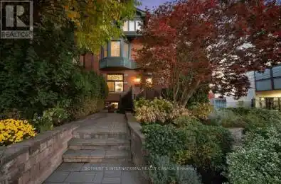 3 Poplar Plains Road Toronto (Casa Loma) Ontario M4V2M7
