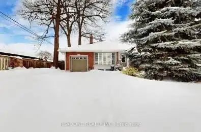 3 Sevenoaks Avenue Toronto (Stonegate-Queensway) Ontario M8Z3P6