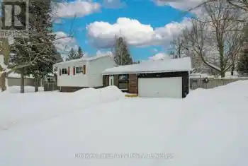 123 Ann St, Shelburne, Ontario L9V 2W5, 3 Bedrooms Bedrooms, 8 Rooms Rooms,1 BathroomBathrooms,All Houses,Sold,Ann,X11976674
