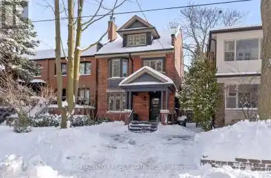 33 Gormley Avenue Toronto (Yonge-St. Clair) Ontario M4V1Y9