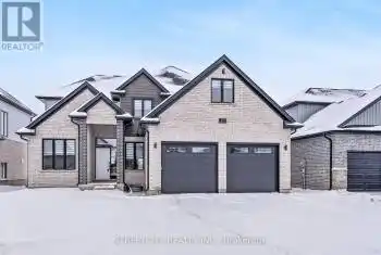 104 Jefferson St, Lucan Biddulph, Ontario N0M 2J0, 4 Bedrooms Bedrooms, 12 Rooms Rooms,3 BathroomsBathrooms,All Houses,Rented,Jefferson,X11979056