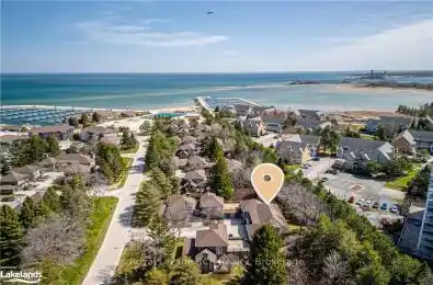 390 MARINERS Way Collingwood Ontario L9Y 5C7