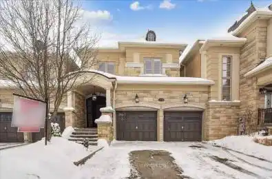 2374 Chateau Common Oakville (1000 - BC Bronte Creek) Ontario L6M0S1