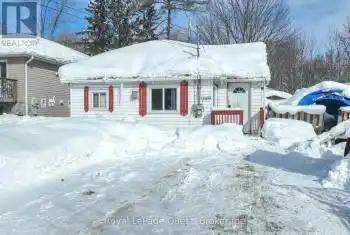 3419 Bayou Rd, Severn, Ontario L3V 0V8, 2 Bedrooms Bedrooms, 6 Rooms Rooms,1 BathroomBathrooms,All Houses,Sold,Bayou,S11985094